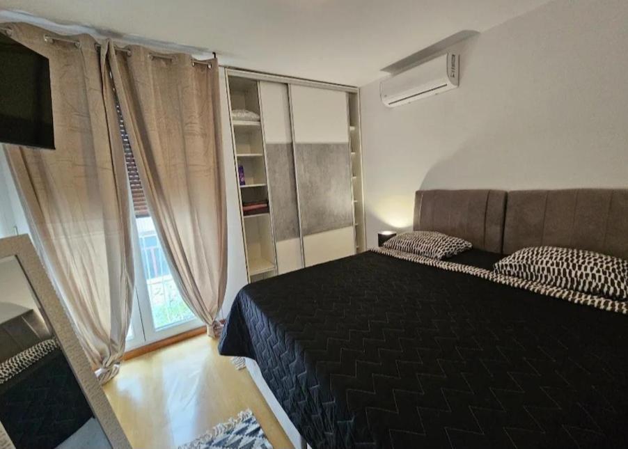Beautiful Apartment, Close To